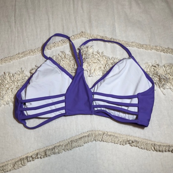 bikini - Picture 2 of 2